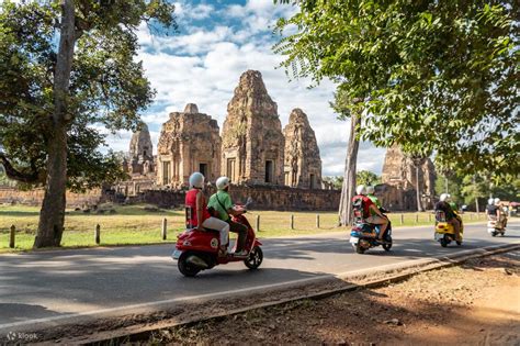 BaHaSa InGgRiS MeSuM Tour leader Vespa berpengalaman offroad tangguh band legendaris image 1