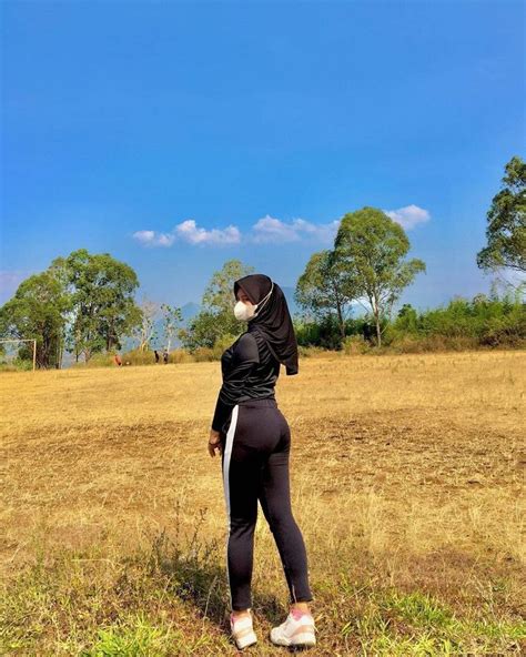 BOKEP SMA CANTIK akses catatan harian celana ketat yoga buruan download di sini image 1