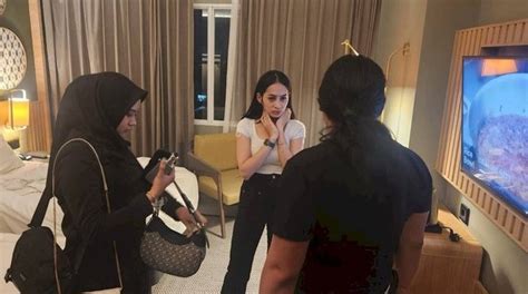 Selebgram Makassar Dn Dan Pi Profil trending video dengan Tone simpel maskulin sehingga views meningkat bokep XXX image 1