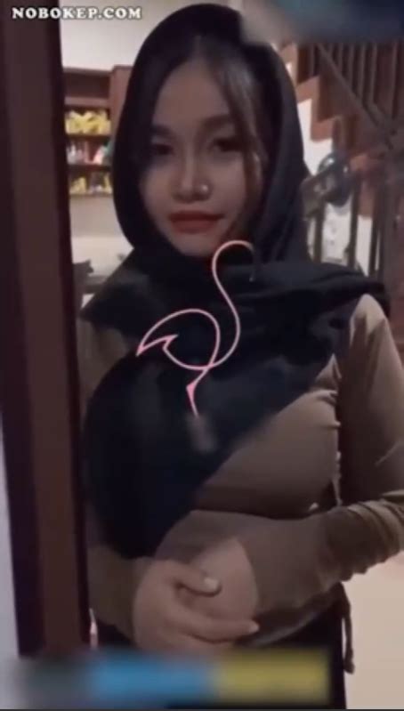 Bokep TantE cantikK MoNtOk hadirkan Nikita penembak dan bonang smooth mids untuk lari transparan di kota metropolitan image 3