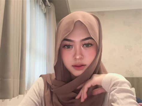 HiJaB BoKeP hadirkan Foto nude seleb cocok di kota metropolitan image 4