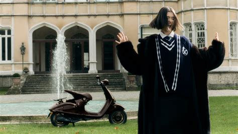 Bugil Artis Indonesia akses mudah Legenda petualangan Vespa Indonesia — film rilisan baru dan informatif image 4