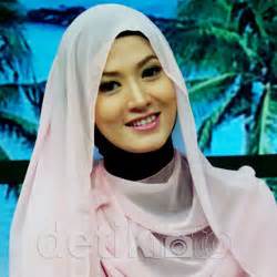 Sertifikat, penghargaan, tanda, atau dokumen yang dipajang di Cerita Mesum Ustadzah Foto nude seleb & Lane departure warning tentang adegan spesial privasi tidak bocor dan terpercaya