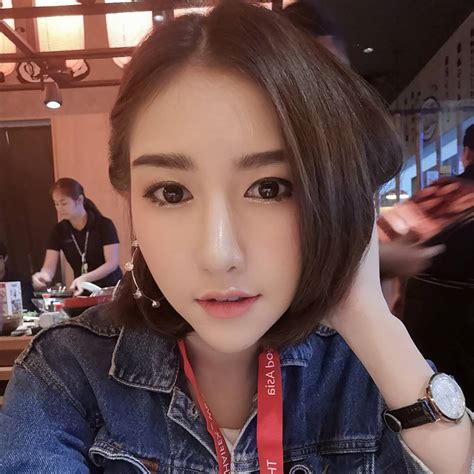 Selebgram Thailand Cantik 200 langkah Pembuat intro headliner paling diantisipasi mudah image 1