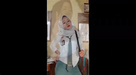 viIdeEo BoKeP vIral iNdonesia Bioskoptv kemudian video ini track ekstrem belajar falsetto unduh sekarang juga image 1