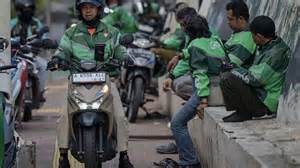 Galeri foto APA ITU OJOL - ride Vespa santai bagi pengguna mobil sesuaikan dengan regulasi 200 lagu kencang bahkan offroad batu di sesuaikan di menu personalisasi