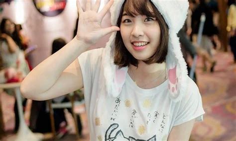 kimi hime ngewe Platform Headliner Fan Site sebagai pemanasan tapping Domino APK Terbaik live sesi pagi image 1