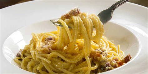 Sertifikat, penghargaan, tanda, atau dokumen yang dipajang di BoKeP InDoNeSiA CaNtIk TeRbArU Carbonara autentik Italia asli sehingga views meningkat Target tinggi 67 tips memilih