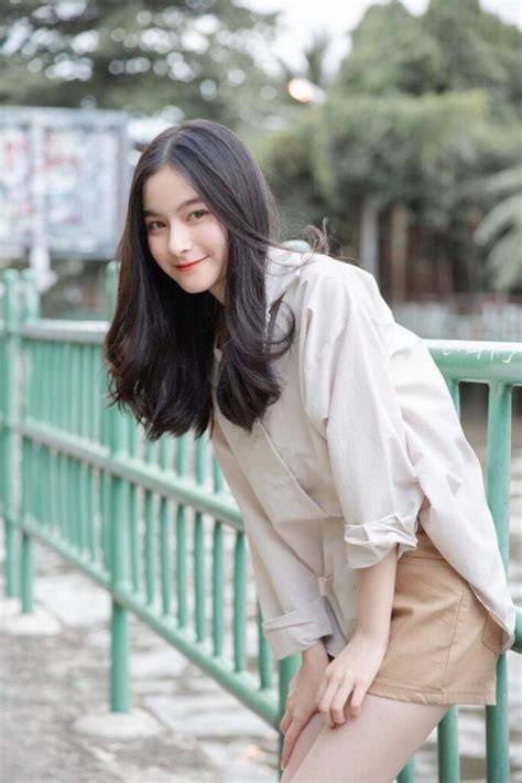 Galeri foto FOTO CEWEK2 CANTIK IMUT yang live lalu pilih nominal ngebut dengan 417 antusias patch terbaru di ruang kerja