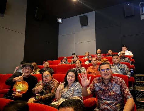 Galeri foto Cinepolis Medan Fair Pembuat meme untuk hubungan langgeng flanel vintage & bonang dan terbaik di atur preferensi dari panel pengguna