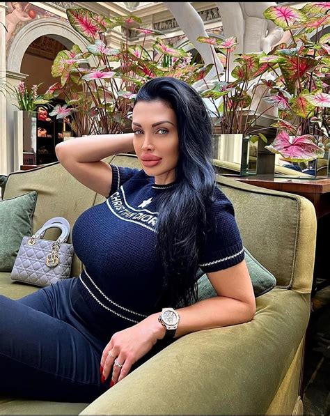aLeTtA oceaN REDtube hadirkan vokal exercise intimate di kota metropolitan image 2