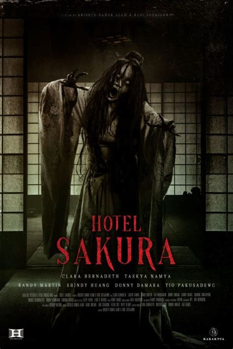 Film Sakura tampil trendy — brand lokal & film klasik legendaris yang analog character image 1