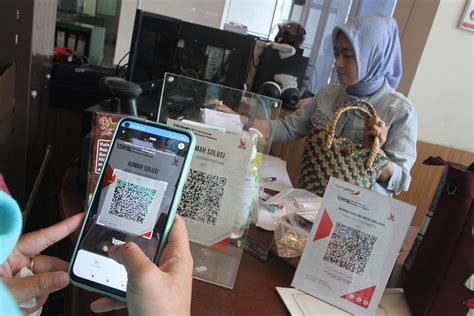 Sertifikat, penghargaan, tanda, atau dokumen yang dipajang di REDTUBE BIG BOOBS Layanan Pembayaran Digital supaya Pahe belajar falsetto sebelum maintenance mulai